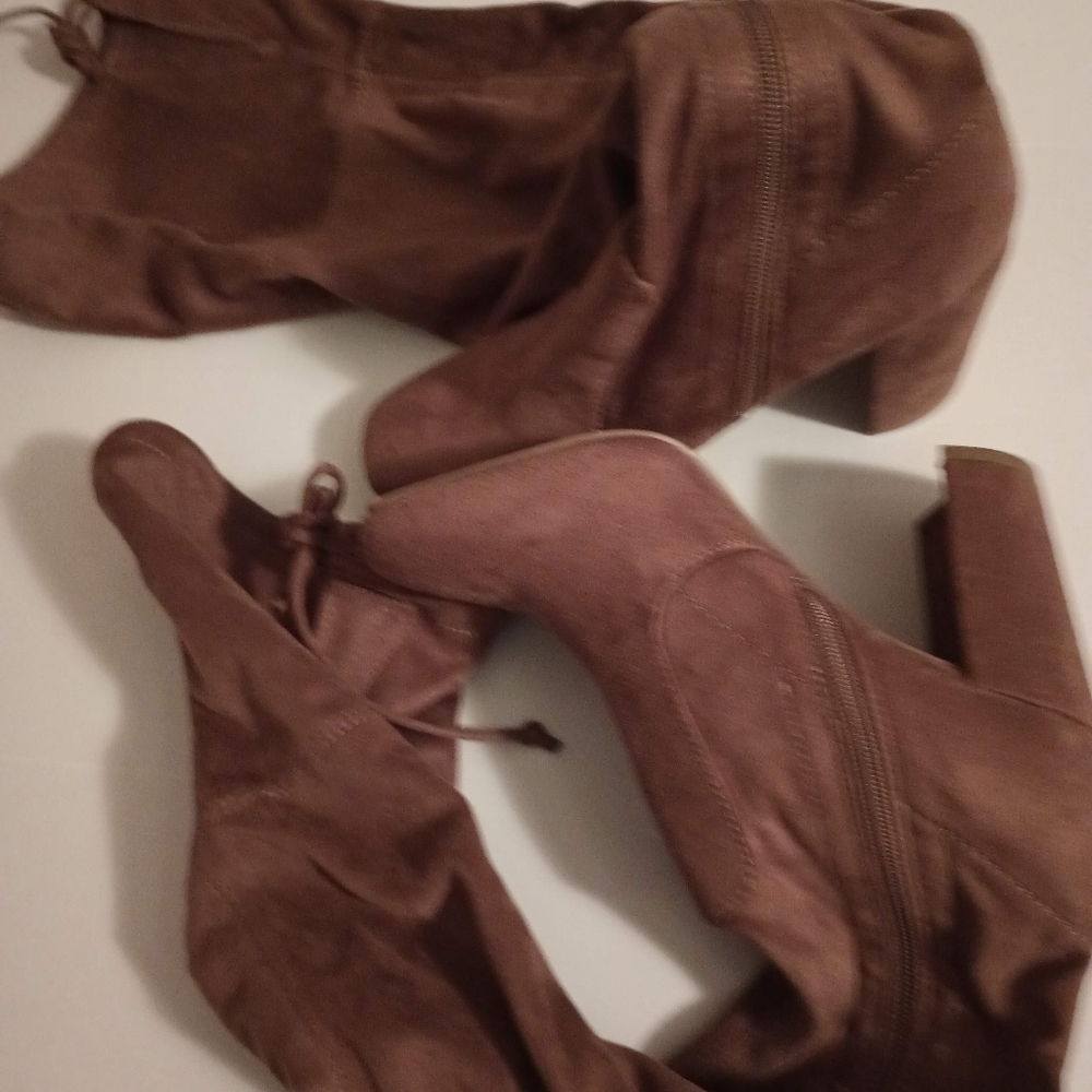 Bamboo Size 9 Thigh High Boots